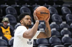 更是胜利的 更是胜利的