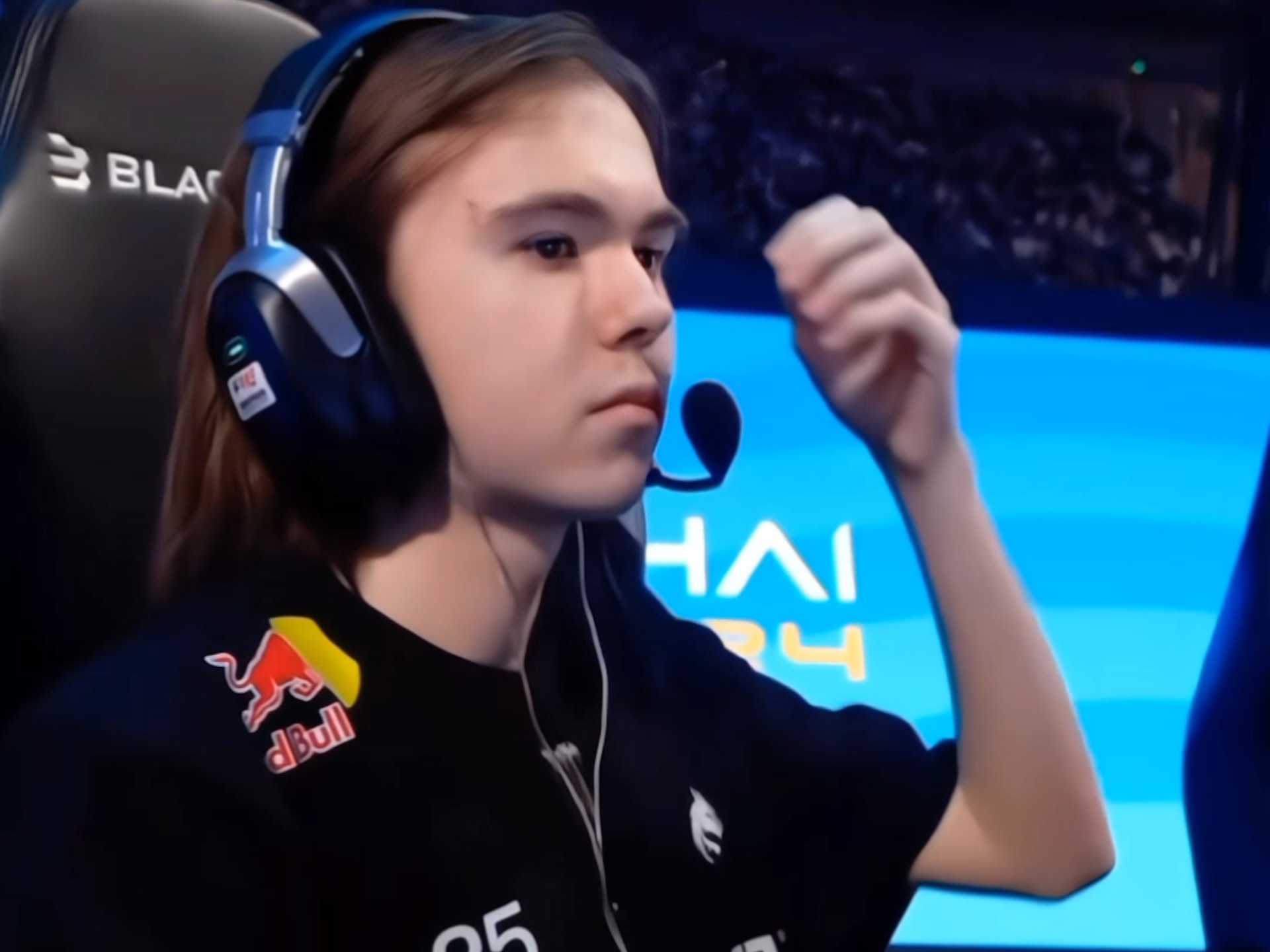 手在备战红 手在备战红